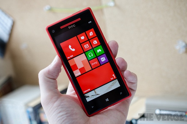 Đánh giá HTC 8X: Tiêu biểu cho thiết bị Windows Phone 8